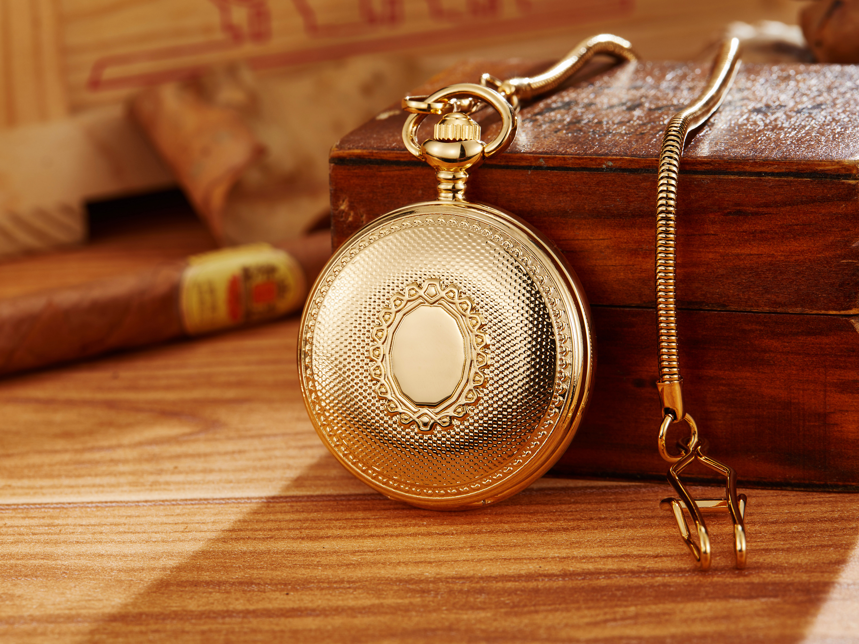 Vintage Luxury Gold Carving Au - Vintage Watch Collecting avis et prix