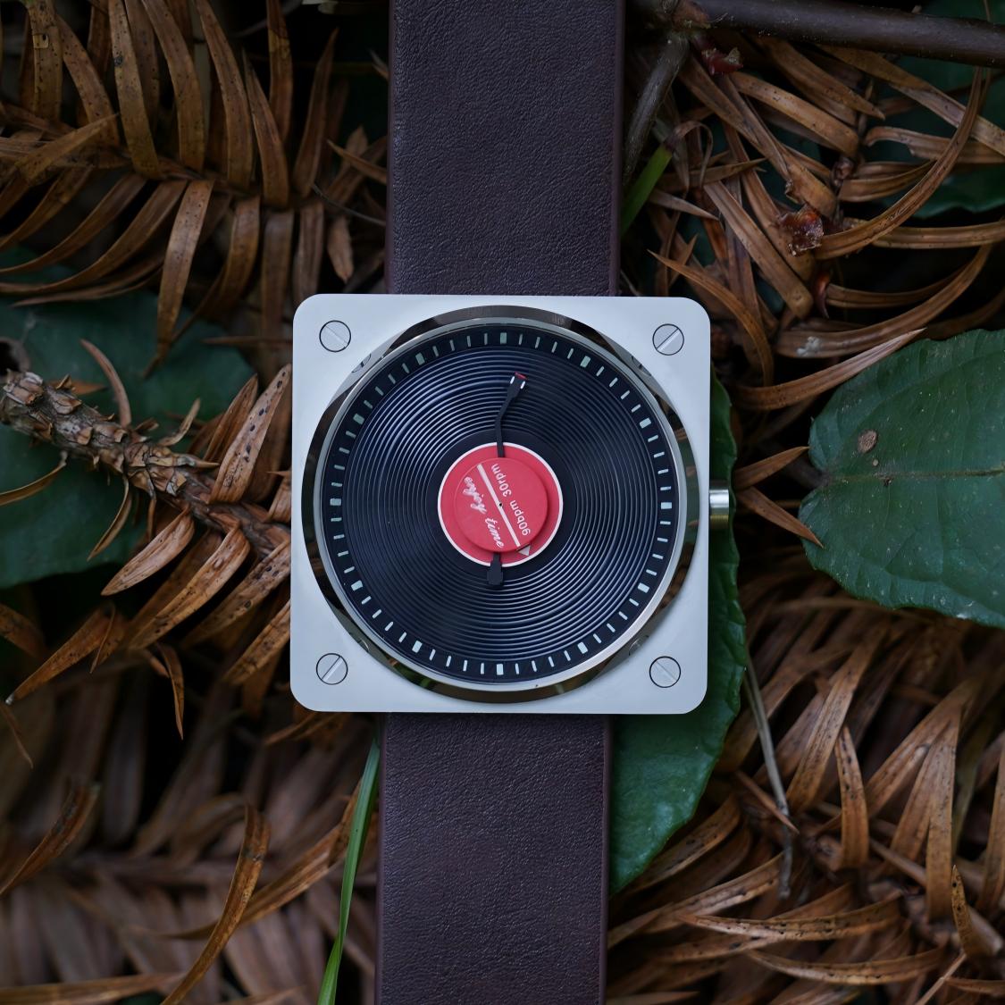 SKU Vinyl Record Quartz watch  - Vintage Watch Collecting avis et prix