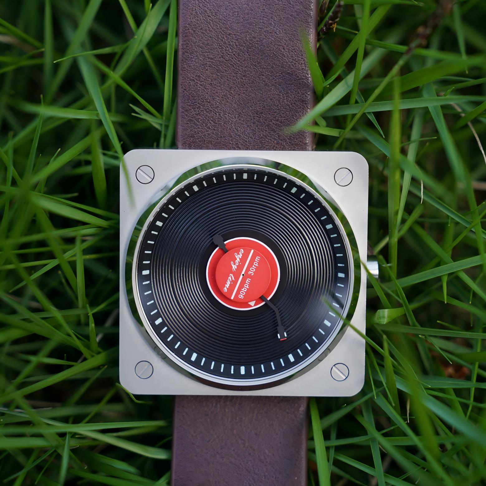 SKU Vinyl Record Quartz watch  - Vintage Watch Collecting avis et prix