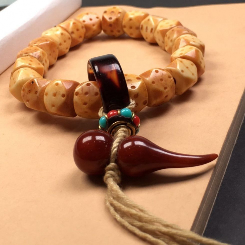 Bone Jadified Old Materials wi - Vintage Collectibles And More avis et prix