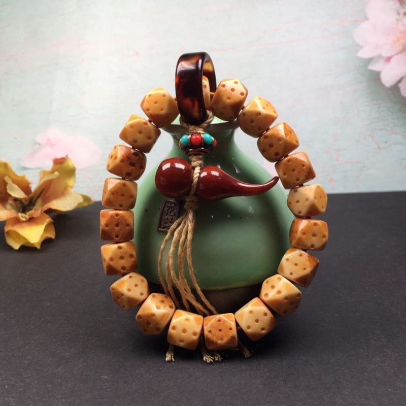 Bone Jadified Old Materials wi - Vintage Collectibles And More avis et prix